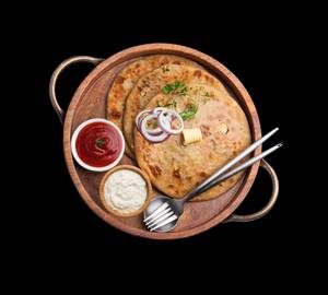 2 Aloo Pyaaz Paratha with Amul Dahi