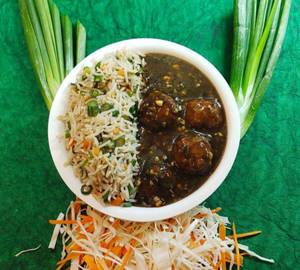 Veg Fried Rice + Veg Manchurian Gravy