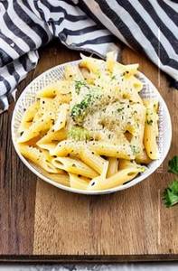 Cheesy Pasta [Veg]