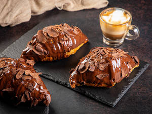 Dark Cocoa Croissant