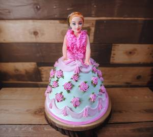Doll cake
