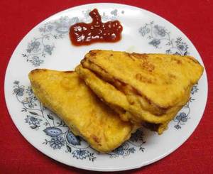 Aloo Bread Pakoda [ 2 Pcs ]