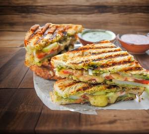 Bombay kaccha sandwich
