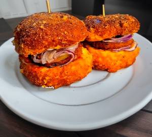 Cruchi cheese burger