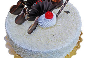White Forest Cake [800 grams]