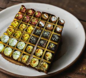 Dry Fruit Sweet Box 1Kg 