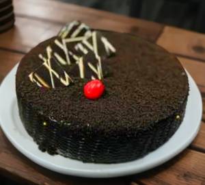 Eggless Brownie Truffle Cake