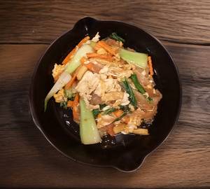 Pad See Ew Khai