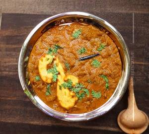Kaju Curry (Brown Gravy)