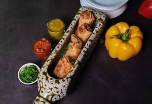 Veg Spring Roll [8Pcs]