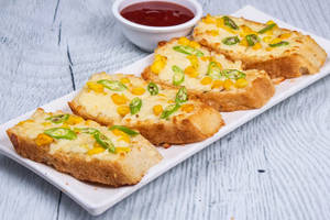 Sweet Corn & Chilli Garlic Bread