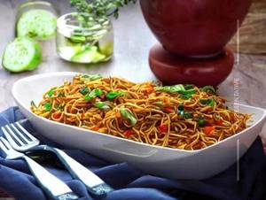 Veg Singapuri Noodles