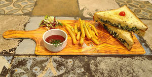 Spinach Cottage Cheese Sandwich