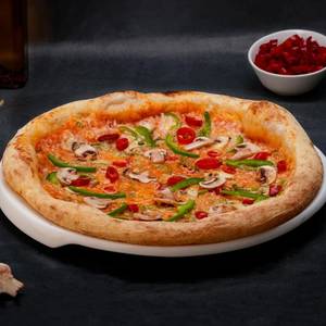 Verdure Pepperoncino Pizza