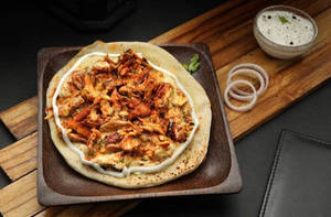 Regular Kuboos Chicken Shawarma