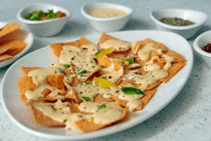 Nachos With Creamy Cheese Jain