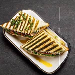 Om Cafe Jumbo Sandwich.