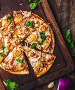 Chilli garlic pizza