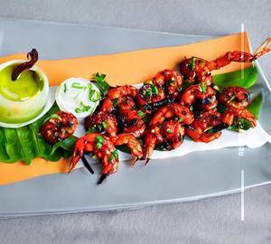 Tamarind Glazed Chilli Prawns