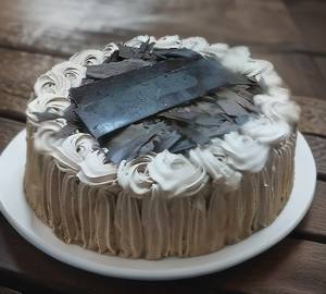 Chocolate Flakes Cake