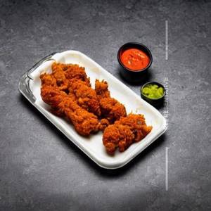 Bread fried chicken shawarma