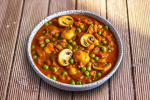 Mushroom Mutter Paneer