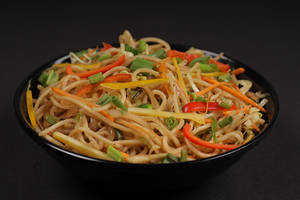 Veg Hakka Noodles