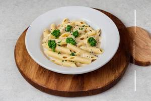 White Sauce Pasta (Penne)