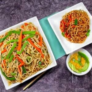 Veg Hakka Noodles 