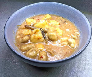 Naga Basil Curry With Bamboo Shoot & Mushroom