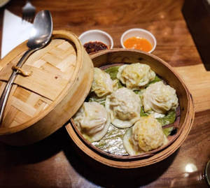 Steamed Cottage Cheese With Veg Dumpling