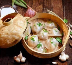 Pork Coriander & Garlic Dumpling