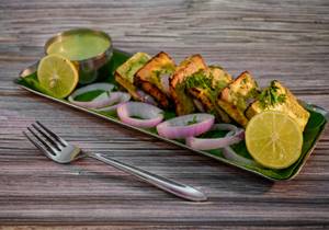 Hariyali paneer tikka