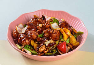 Chicken With Dry Chillies And Nuts