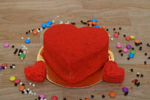 Red velvet heart shape cake [500 grams]