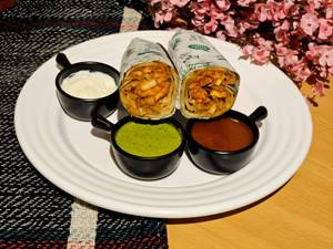 Chicken Cheese Egg Roll