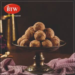 Special Atta Laddu