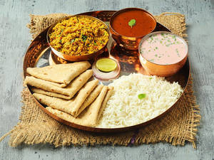 Egg Bhurji Thali