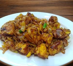 Chicken Fried with  Onion