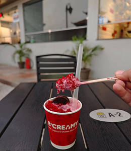 Red Velvet Oreo Thickshake (250 Ml)