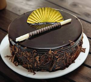 Light Chocolate Cake