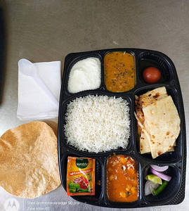 Amrtsari Thali