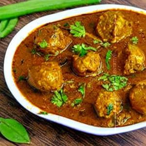Poondu Kuzhambu Garlic Curry