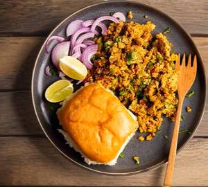 Egg bhurji [2 eggs] with 2 pav