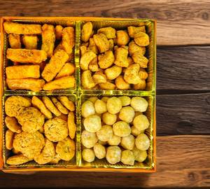 Bhaaji/Shakerpara/Gurpara/Sheerni/Matthi Etc One Kg                                 