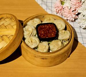 Steamed momos