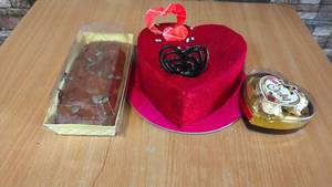 Red Velvet Cake 500 Grams+Plum Cake 250 Grams+Delicious Chocolate 38 Grams