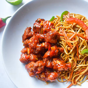 Noodles With Chilli Chicken