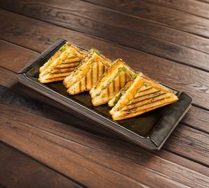Classic Vegetable Sandwich