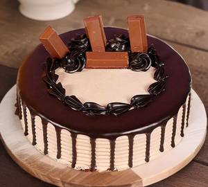 Kit Kat Cake                                                